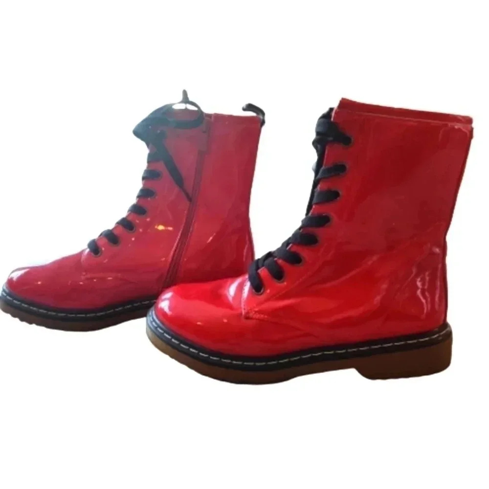 Pensky 1 red and black lace up water resistant boots Size 6.5